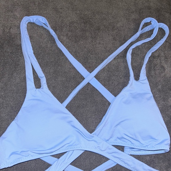 Becca bikini - Picture 3 of 4